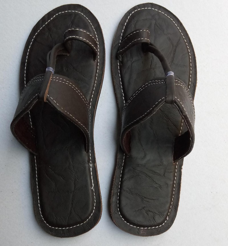 Sandales pour hommes africains, sandales pour hommes en cuir. par kariu Afrikrea