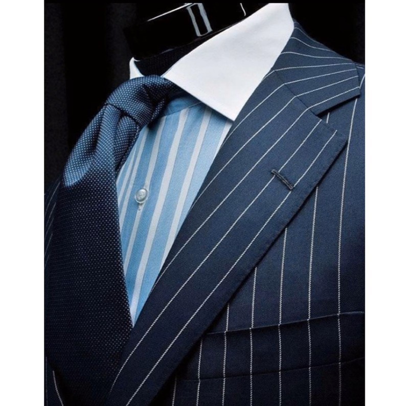 Costume bleu marine rayé par waltapparel Costumes et tailleurs Homme