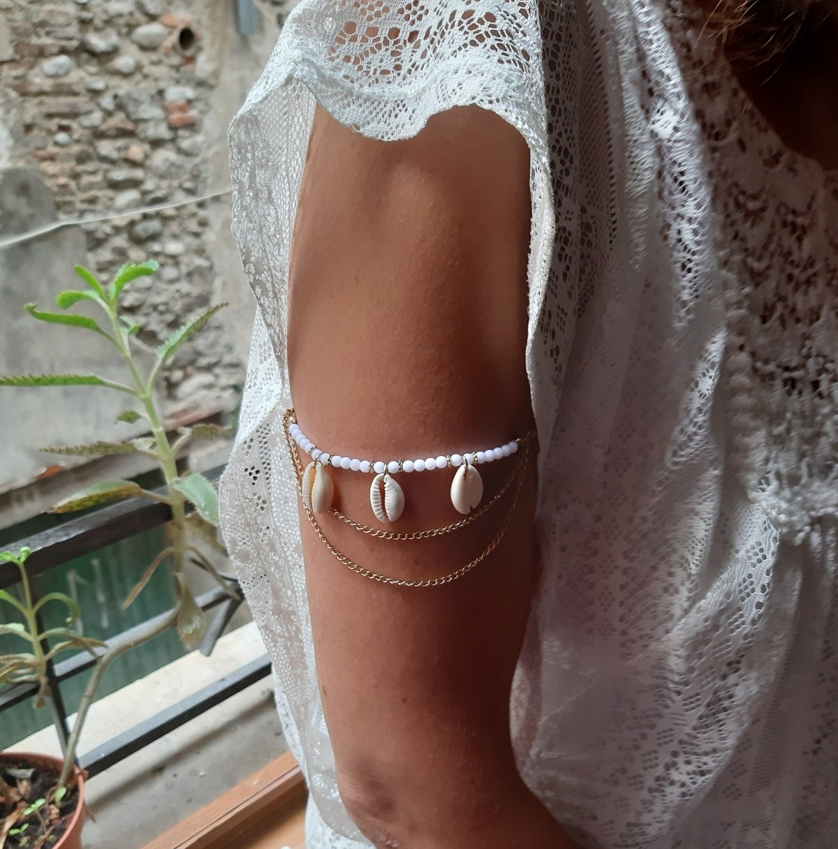 Arms Bracelet Cowrie Brassard Cowrie Arms Jewelry Cowrie By Dyolof Ar Afrikrea