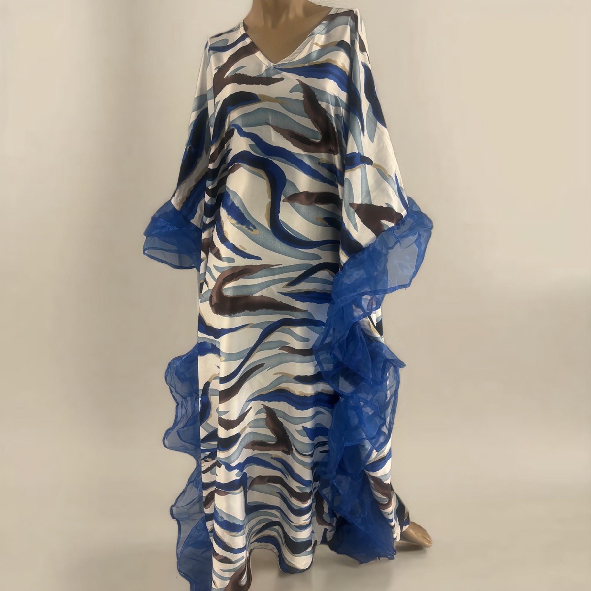 Robe boubou en soie avec rayures en bleu et vert