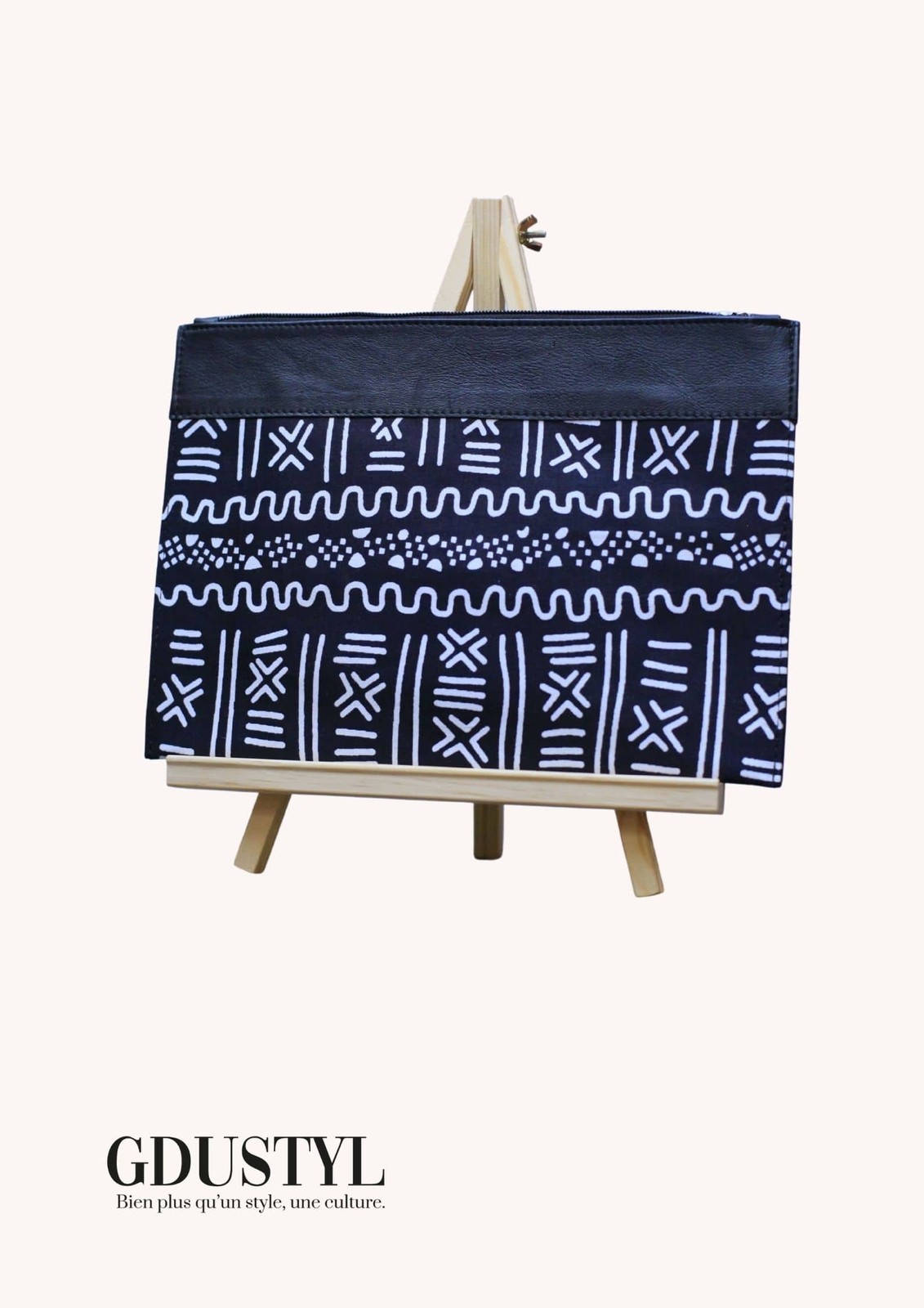 Leather-wax pouch Yadwiga by gdustyl - Clutch bags - Afrikrea
