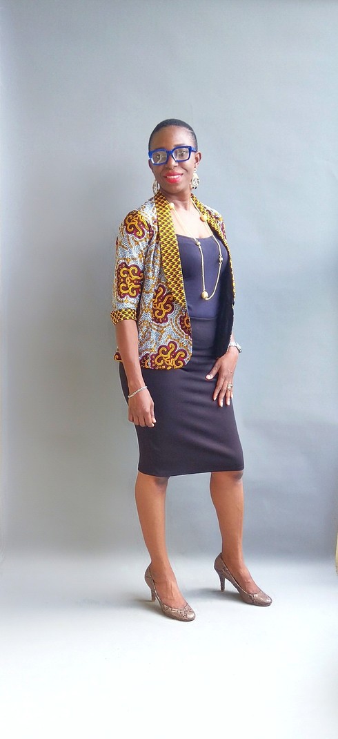 three quarter sleeve blazer