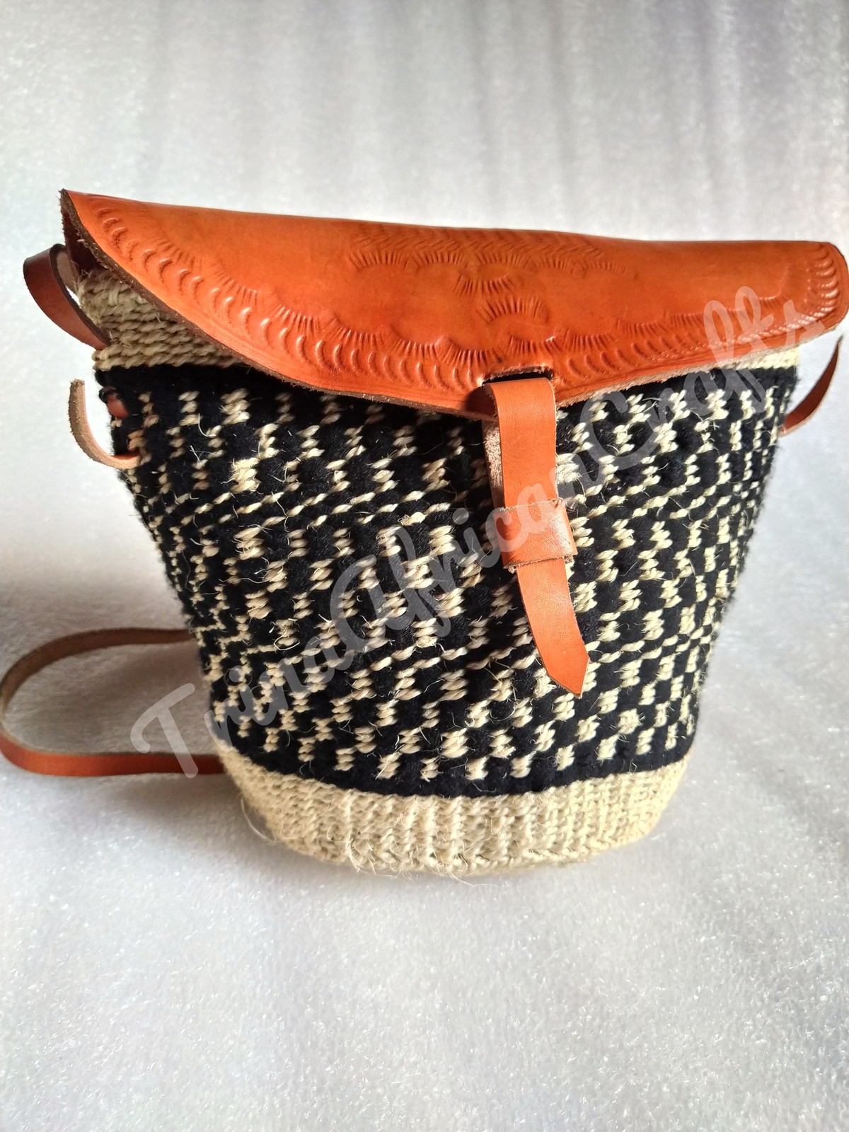 sling bag for beach