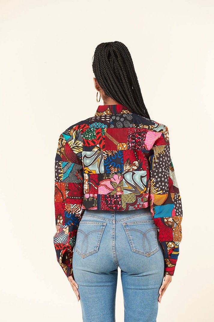 Crop Top Imprime Africain A Patchwork Eshe Par Grass Fields Crop Top Afrikrea Crop Top Imprime Africain A Patchwork Eshe Par Grass Fields Crop Top Afrikrea