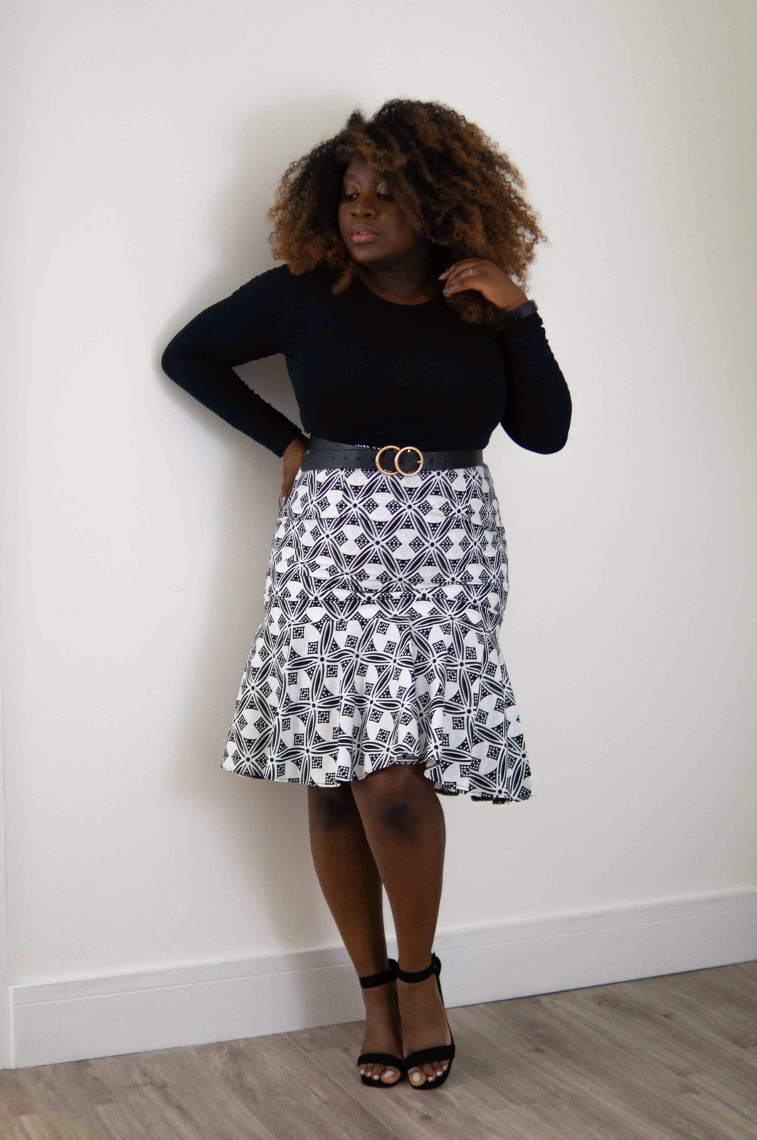 pencil skirt flared hem