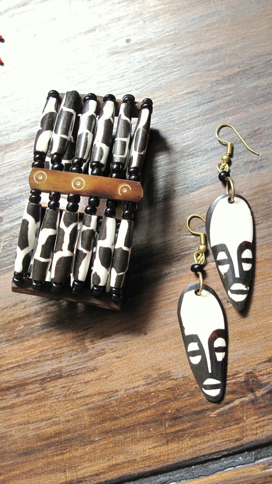 Bone Jewelry Earring+Bracelet Set(Price is for the Set Together) by enk